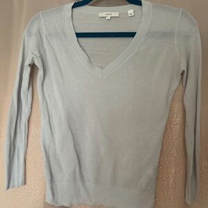 Vince light gray sweater, x-small